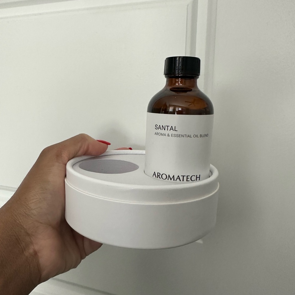 Santal AromaTech Oil - Picture 3 of 3